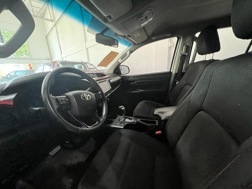 Imagen 6 de 13 de Toyota 2017 Hilux L/16 2.8 Dc 4x4 Tdi Lim At6