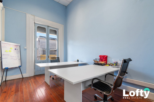 Local Comercial En Venta En Ciudad Vieja - Garaje - Oficinas - Ascensor
