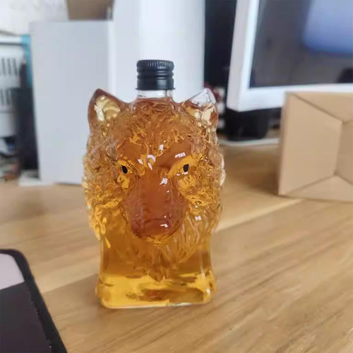 Botella De Whisky Wolf Head Wine Cup Aesthetic Collectible W