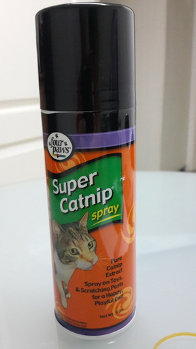 Catnip Spray Gatos Four Paws 5 Oz