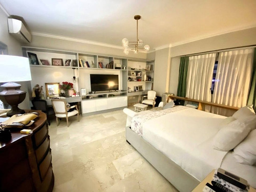 Apartamento Clásico Modernizado En Paraíso