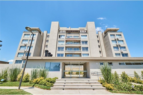 Imagen 1 de 7 de Cochera En Venta Espigon 13 P. Escondido Nordelta