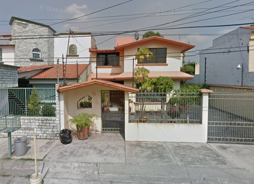 Remato Casa En Calle Flamingos, Col. Las Arboledas, Atizapán De Zaragoza.