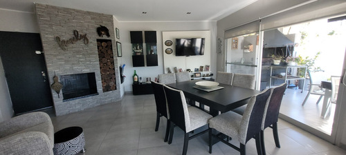 Imagen 2 de 14 de Casa En Venta Entre Caminos/447 Y 21 D/city Bell