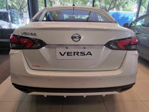 Imagen 10 de 16 de Nissan Versa Advance Cvt Entrega Inmediata (mh)