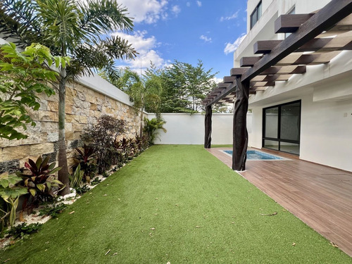 Casa En Venta En Mérida, Diade Temozón, 4 Habit