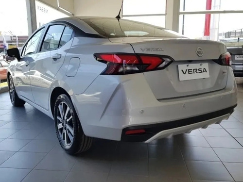 Imagen 13 de 15 de Nissan Versa 2023 1.6 Exclusive At