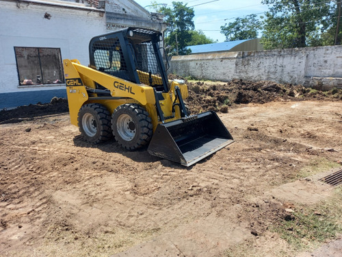 Alquiler Minicargadora Martillo Hidraulico Movimiento Suelos