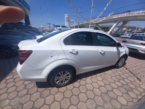 Imagen 5 de 15 de Chevrolet Sonic 2017 4p Lt L4/1.6 Aut