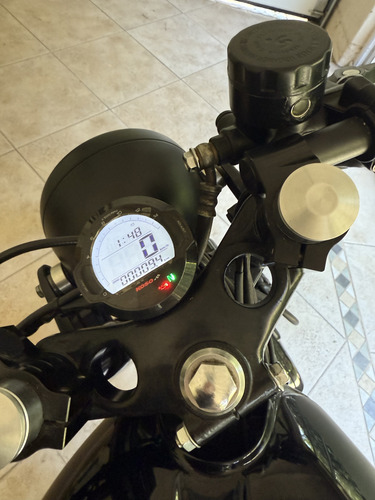 Yamaha Xs 750 Tricilindrica Con Cardan, Restaurada A Nueva.