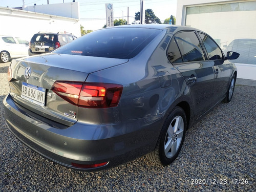 Volkswagen Vento Comfortline 1.4 Tsi