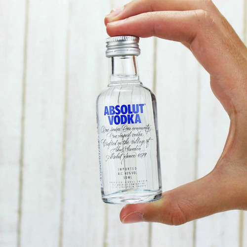 Miniatura Vodka Absolut 50ml Mini Garrafa Original Lacrado
