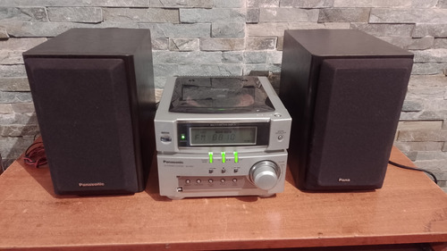 Microsystema Panasonic Radio Am-fm-cd-auxiliar-sound-reloj (Usado)
