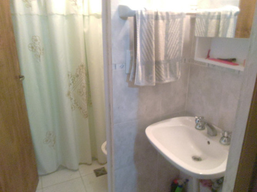 Imagen 8 de 13 de Casa En Alquiler En Lote Propio, Villa Ariza Ituzaingó.