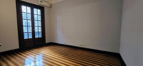 Casa De 2 Plantas En Venta Con Gran Terraza - Colegiales