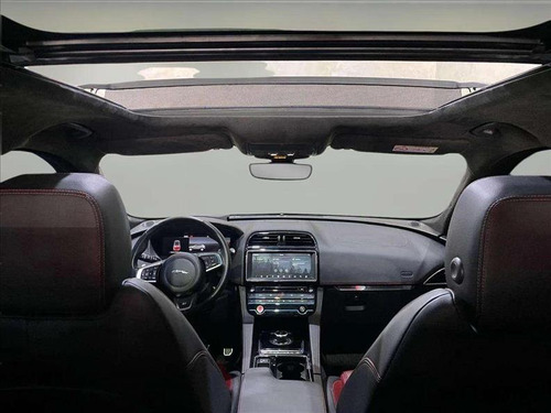 Jaguar F-PACE 2.0 16v Ingenium Prestige Awd