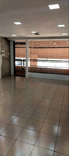 Grey Zuloaga Y Javier Philip Inzitu Realtors Venden Local Comercial En C.c. Metro Plaza San Diego Carabobo Venezuela