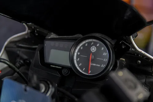 Yamaha R15 150 2014