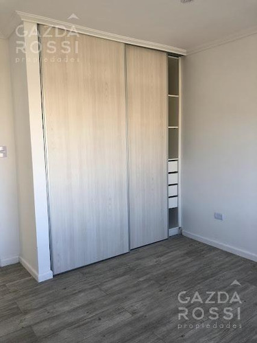 Imagen 25 de 30 de Moderna Propiedad 5 Ambientes Con Piscina A Estrenar En Lagos De Canning.
