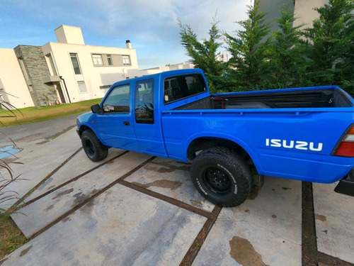 Isuzu Spacecab