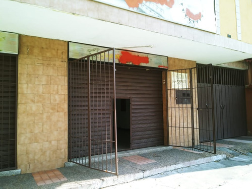 #aarah24-21826 Local Comercial A Pie De Calle 90 M2 Baqrquisimeto Centro, Lara