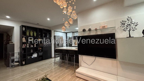 Agp Apartamento Con Acabados De Primera, A/a Central, En Venta En Campo Alegre, Excelente Vista 24-26281 Ys