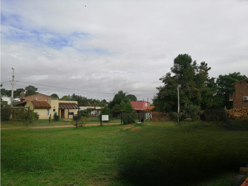 Vende Terreno Esquina De 585 M2 - Pinar Sur - Canelones