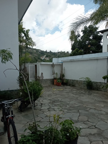 Venta Quinta En La Urb. Bosque De La Lagunita. El Hatillo. Milthonhouse53