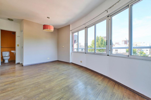 Venta - Dpto. 3 Amb. En Victoria. Balcón, Cochera Y Pileta
