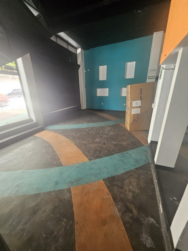 Interlomas Local Comercial 140 Mts Con Terraza