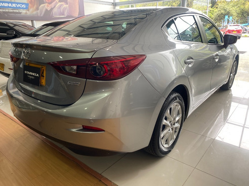 Mazda 3 Touring