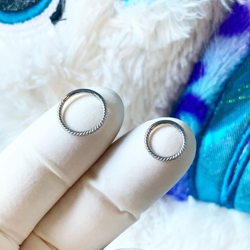 Imagen 3 de 3 de Septum Clicker Twister Sin Strass Piercing Argentina ®