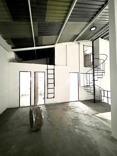 Bodega/nave En Venta En Colonia Constituyentes Del 57, Monterrey, Nuevo León