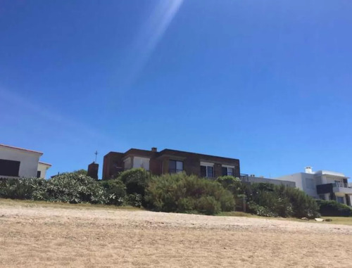 Hermosa Casa Sobre La Playa En La Paloma, Rocha