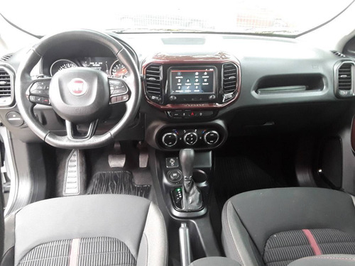 Imagem 3 de 9 de Fiat Toro 1.8 16v Evo Flex Freedom At6