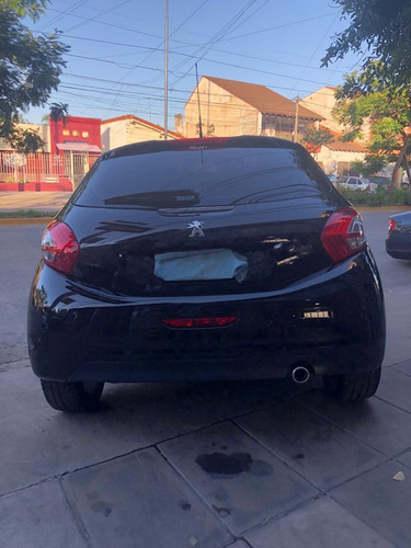 Peugeot 208 Feline 2014