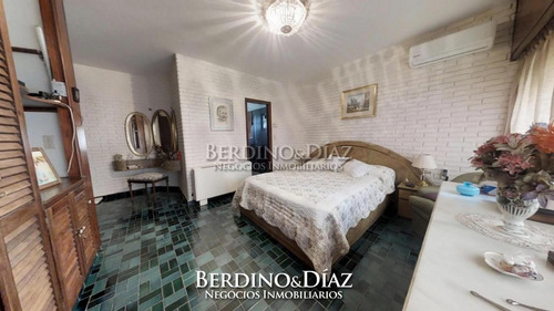Casa - Playa Mansa- Ref: 344