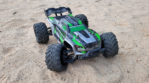 Automodelo Elétrico Conquer Carro De Controle Remoto Offroad Cor Verde Verde