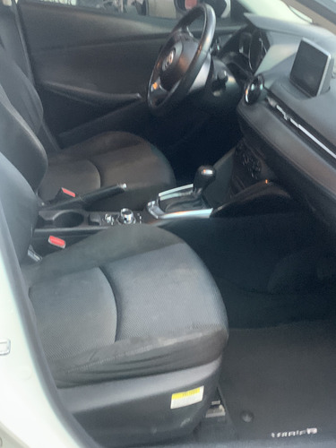 Toyota Yaris SD R XLE AT