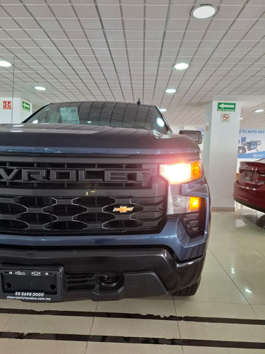 Chevrolet Silverado 4.3 V6 1500 WT Cabina Regular 4x4 At