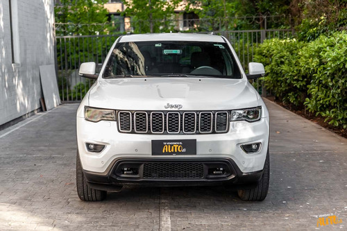 Jeep Grand Cherokee Laredo 2019