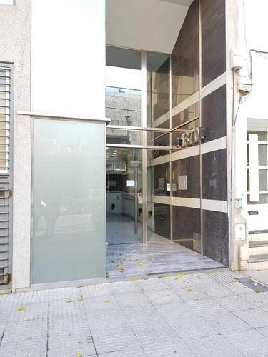 Imagen 13 de 13 de 03- Impecable Departamento De 1 Aamb Al Frente Con Balcon