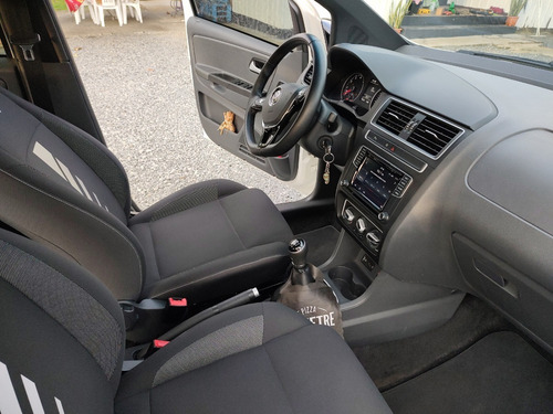 Imagem 2 de 12 de Volkswagem Fox Run 2017