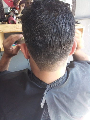 Imagem 1 de 4 de Cortes Personalizados Com Preço Justo !!!