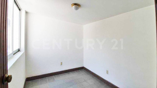 Casa En Venta Ideal Para Inversión, Vallarta Poniente, Guadalajara.