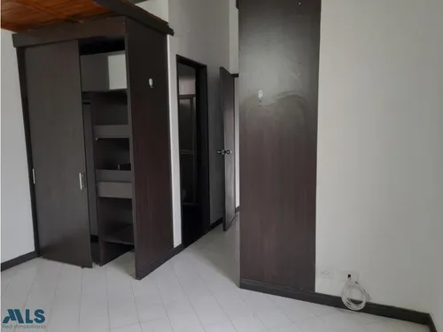 Venta De Apartamento Con Excelente Ubicación En E...(mls#252423)
