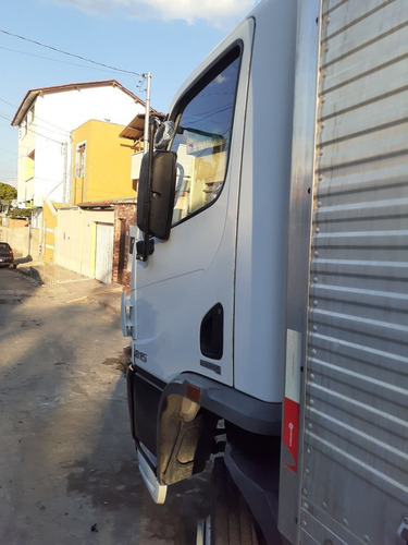 Mercedes Accelo 815 013