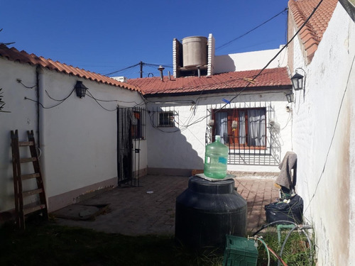 Imagen 30 de 30 de Vendo Casa Terreno 600 M2 Con Quincho Y Pileta - Neuquen