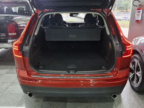 Volvo XC60 T5 MOMENTUM AWD GEARTRONIC