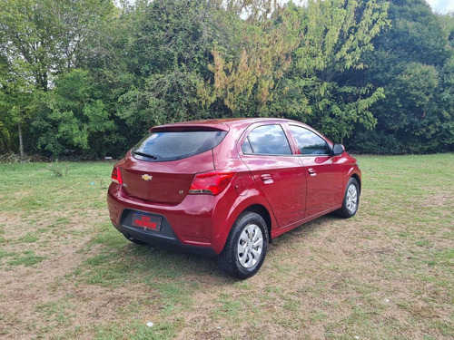 Imagen 9 de 25 de Chevrolet Onix Lt